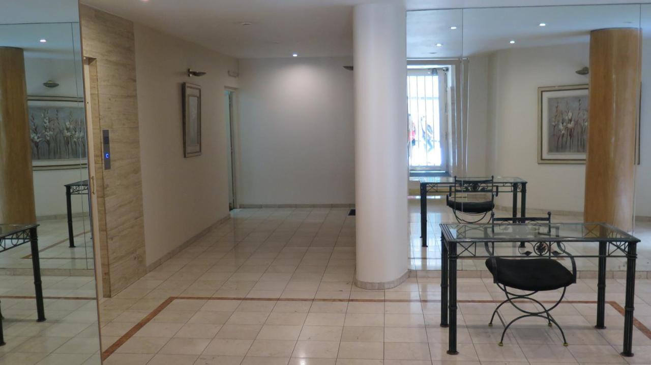 Fabulous And Quiet Apartment+Balcony In Barrio Norte. Your Easy Access To Buenos Aires! エクステリア 写真